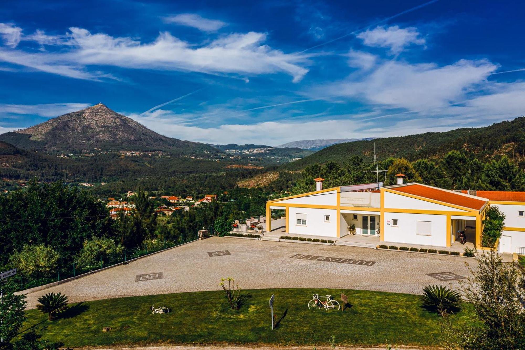Estalagem Bela Vista Bed & Breakfast มงดิง ดิ บาชตู ภายนอก รูปภาพ